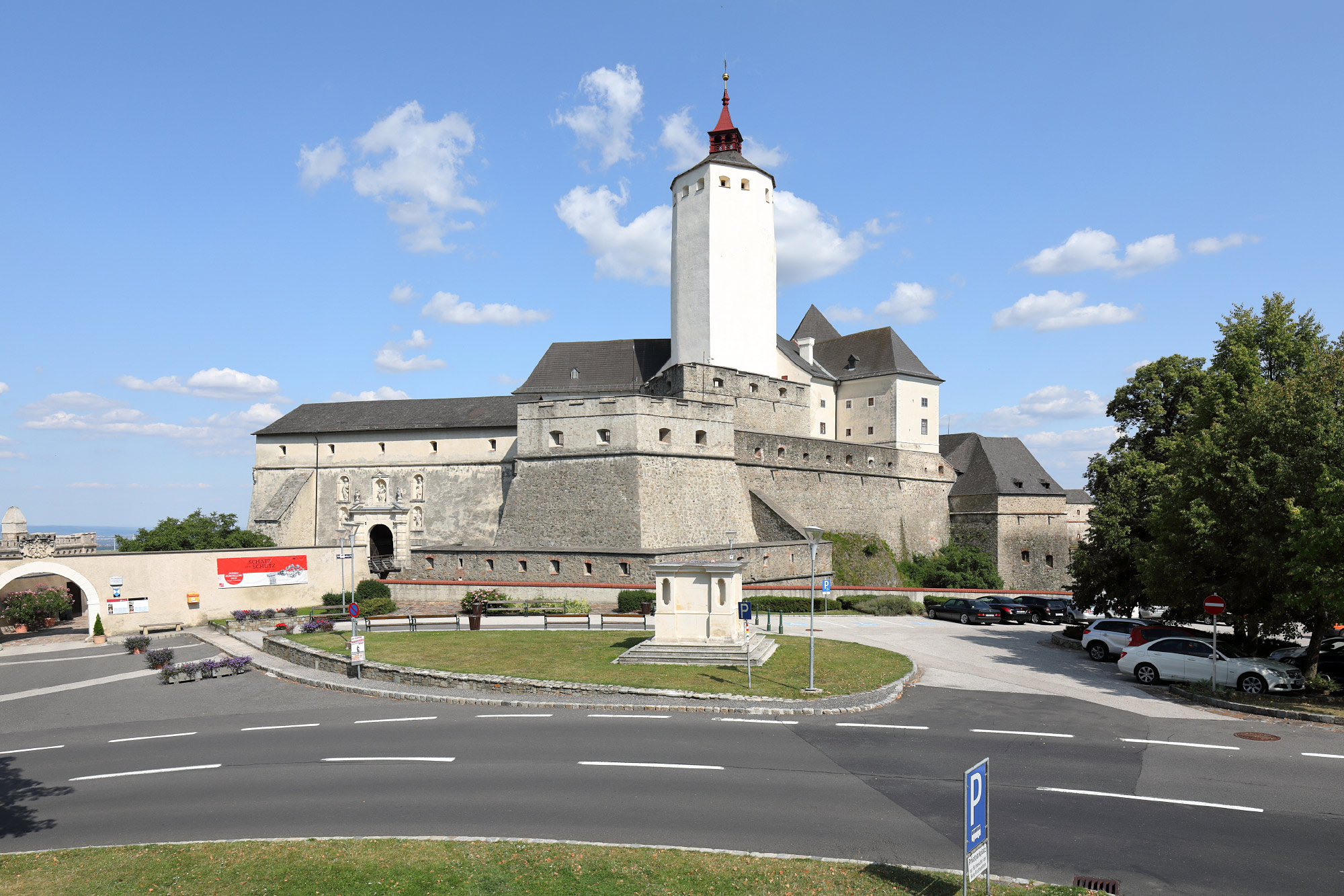 Forchtenstein (Photo License: CC-BY-SA-4.0)
